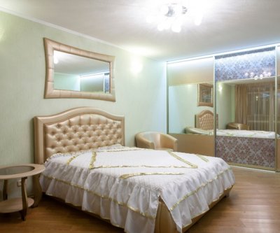 Романтичная квартира «Golden lux»: Челябинск, улица Молодогвардейцев, фото 4