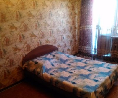 Уютная квартира на сутки: Оренбург, улица Салмышская, фото 1