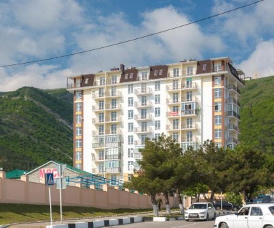 Апартаменты с шикарным видом на море: Геленджик, улица Кирова, фото 2
