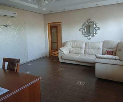 150 м², 3-комнатная квартира: Барнаул, Садгородская улица, фото 2