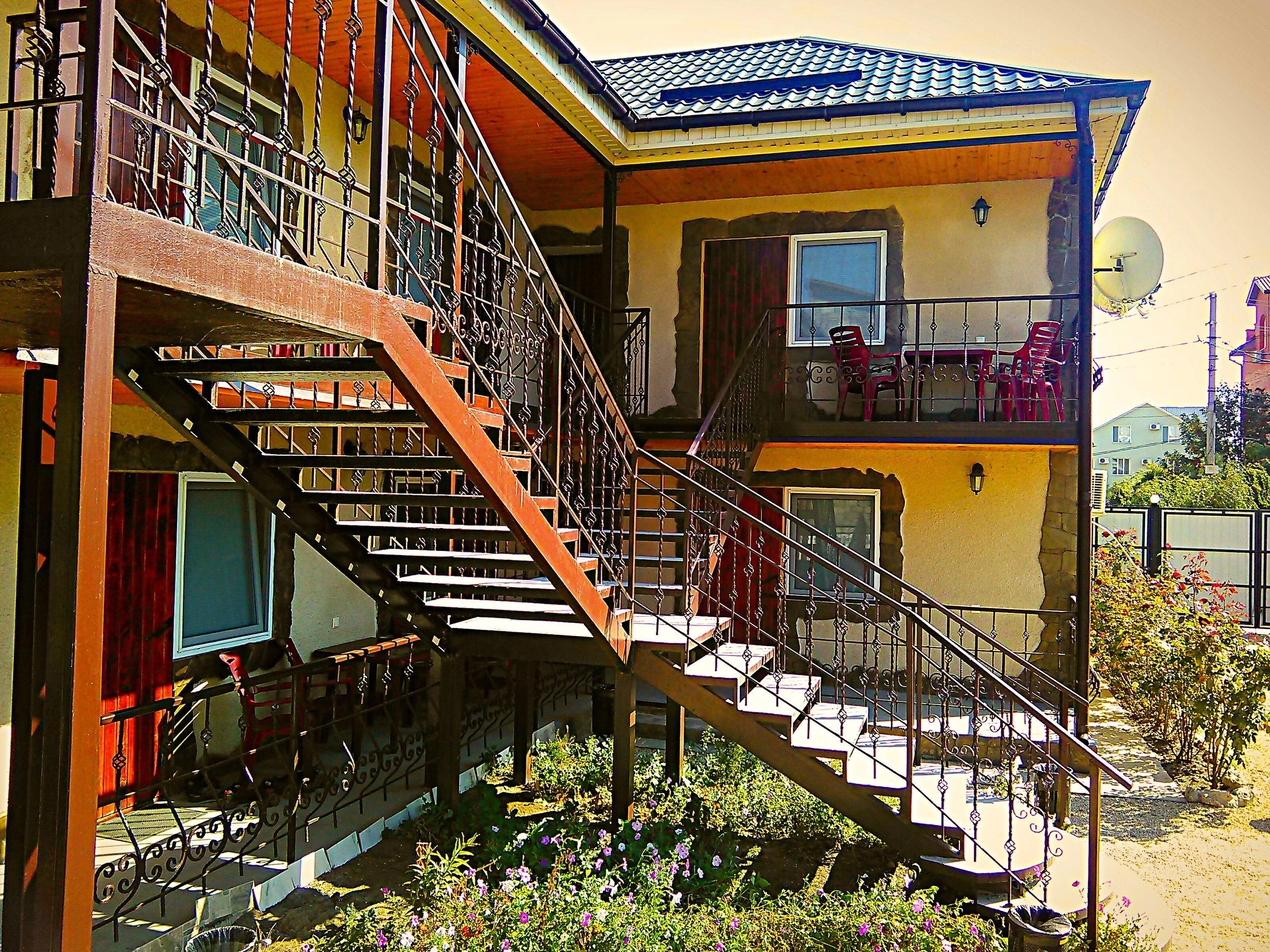 Гостевой дом Белый Парус: Феодосия, Приозёрная улица, фото 1
