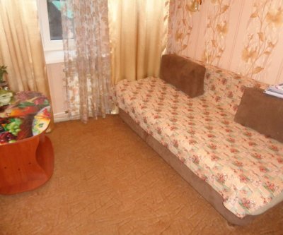 Сдается 1-комнатный номер с удобствами в парковой зоне: Ялта, Севастопольская улица, фото 1