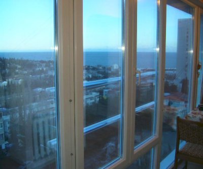 Уютная квартирка с видом на море: Ялта, Ленинградская улица, фото 1