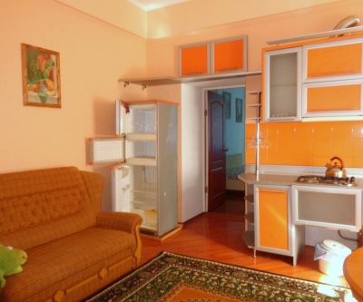 Сдам двухкомнатную квартиру с камином в районе Приморских пляжей: Ялта, улица Щербака, фото 3