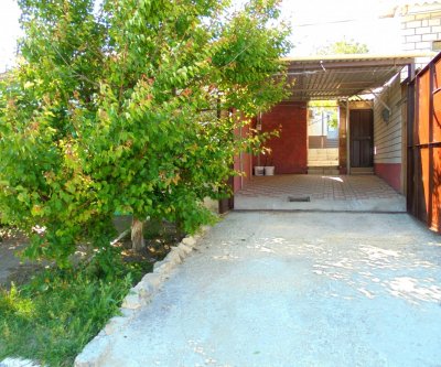 Отдельный дом со своим закрытым двором и гаражом без хозяев: Феодосия, Лысогорный переулок, фото 3