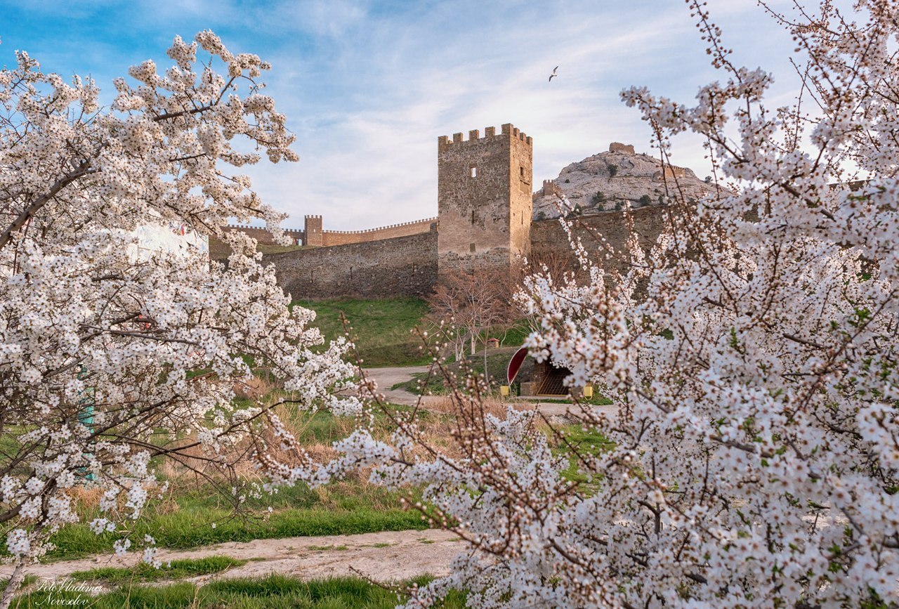 Судакская крепость Весна