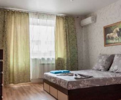 3-комнатная квартира, улица Базарова, 2: Волгоград, улица Базарова, фото 2