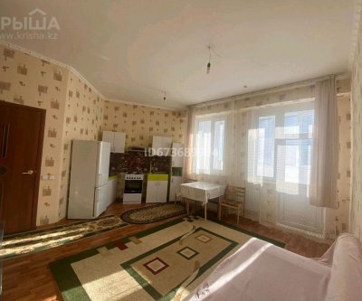 1-комнатная квартира, 32 м², 5/17 этаж посуточно, Нажимеденова 10 — Кошкарбаева: Астана, Нажимеденова, фото 1