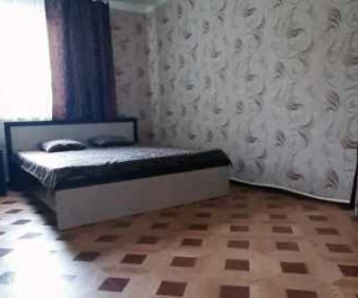 2-комнатная квартира, Вяземская улица, 32: Астрахань, Вяземская улица, фото 1