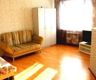 1-комнатная квартира, проспект Комарова, 16: Омск, проспект Комарова, фото 2