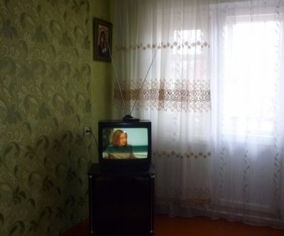 Квартиры посуточно в Братске: Братск, улица Комсомольская, фото 2