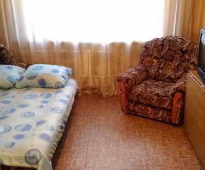 Уютная 1-комнатная квартира (гостинка)!: Красноярск, улица Толстого, фото 1