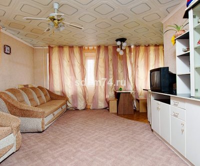 Уютно, всегда чисто: Челябинск, улица Дзержинского, фото 1