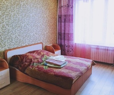 Отличная квартира, в самом центре города: Омск, улица 10 лет Октября, фото 1
