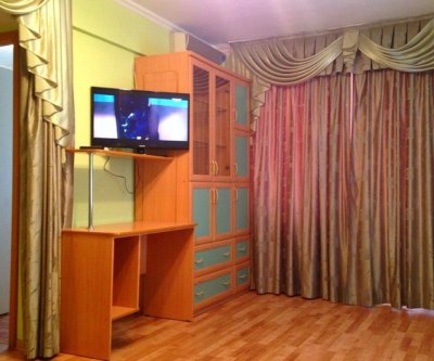 Уютная квартира в центре : Волгоград, улица Мира, фото 1