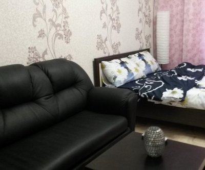 Комфортная квартира в Соцгороде c WI-FI: Тольятти, улица Белорусская, фото 1