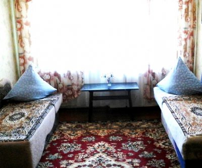 Уютная посуточная квартира: Омск, улица Заозерная, фото 2