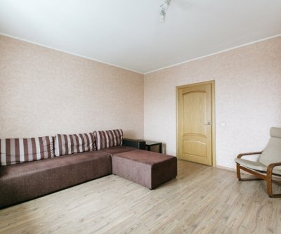 Уютная квартира в новом доме: Новосибирск, улица Добролюбова, фото 2