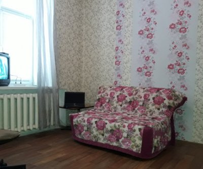Сдам квартиру с отдельным входом: Тольятти, улица Никонова, фото 1