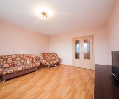 1-комн. квартира посуточно, 37 м², 6/10 эт.: Красноярск, улица 78-й Добровольческой Бригады, фото 2