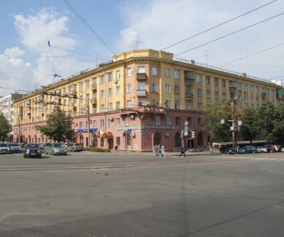 Апартаменты Урал Цвиллинга 40: Челябинск, улица Цвиллинга, фото 1