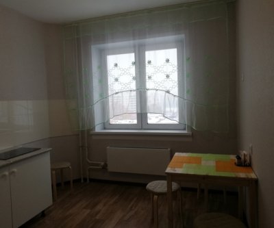 1-комн. квартира посуточно, 43 м², 9/10 эт.: Новосибирск, улица Титова, фото 2