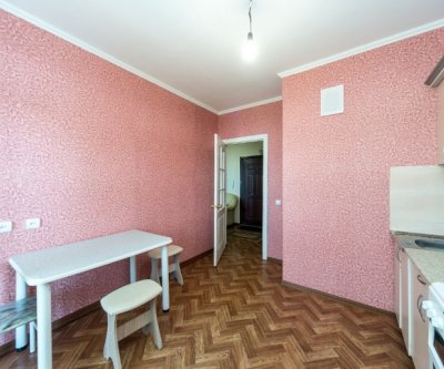 1-комн. квартира посуточно, 43 м², 19/20 эт.: Красноярск, улица Батурина, фото 2