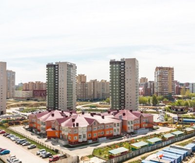 Апартаменты в Кузьминках: Омск, улица Крупской, фото 1