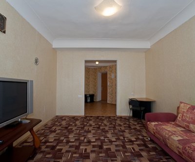 Квартира в самом центре, Wi-Fi: Челябинск, улица Цвиллинга, фото 2