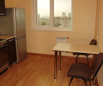 2-комнатная квартира в центре: Новосибирск, улица Крылова, фото 2