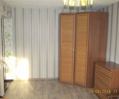 2-комнатная квартира посуточно: Омск, улица Кемеровская, фото 1