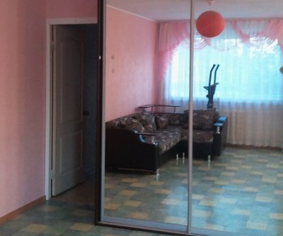 Двухкомнатная квартира в центре: Омск, Иртышская набережная, фото 4