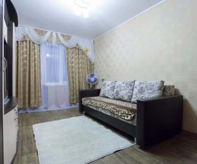 Идеально чистая квартира, евроремонт: Челябинск, Оранжерейный переулок, фото 1