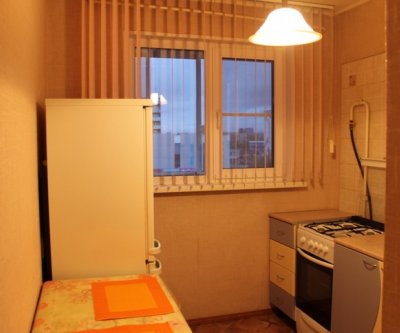 Чистая, уютная квартира на двоих: Челябинск, улица Молодогвардейцев, фото 1