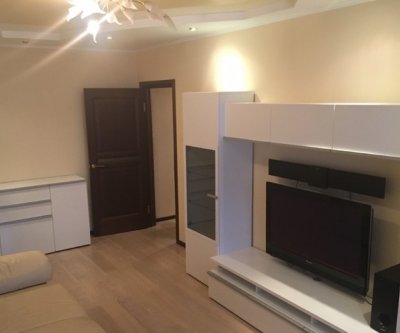 2-комн. квартира посуточно, 70 м², 6/10 эт.: Самара, 22 Партсъезда, фото 1