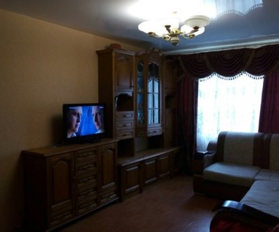 Квартиры посуточно в Тольятти: Тольятти, улица Свердлова, фото 1