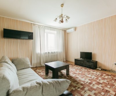 Уютная квартира в новом доме.: Новосибирск, улица Добролюбова, фото 1