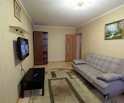 Двухкомнатная квартира в центре Берлога: Омск, улица Декабристов, фото 2
