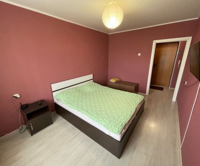 1-комн. квартира посуточно, 38 м², 10/10 эт.: Красноярск, улица Чернышевского, фото 2