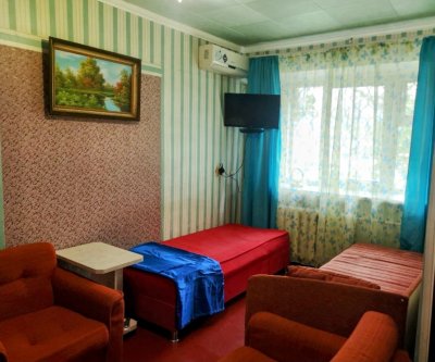 Уютная квартира на набережной 25 перед пляжем.: Новороссийск, набережная Адмирала Серебрякова, фото 1