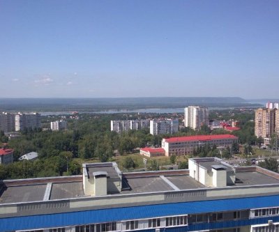 Студия с видом на Волгу и Жигулёвские горы: Самара, Силовая улица, фото 1