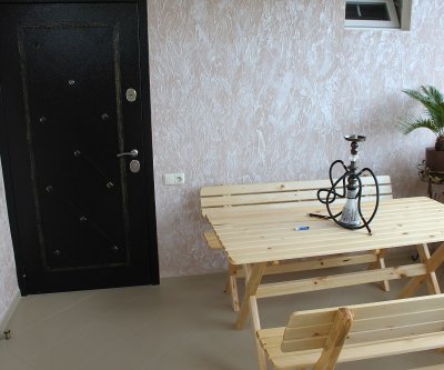 Сдам уютный трехкомнатный коттедж с террасой для отдыха!: Евпатория, Интернациональная улица, фото 1
