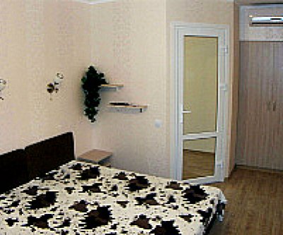 Уютные двухместные номера в гостевом доме «Натали»: Орджоникидзе, Больничный переулок, фото 2