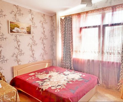 Уютная квартира с удобствами под ключ в 100 метров от моря.: Алушта, улица Ленина, фото 4