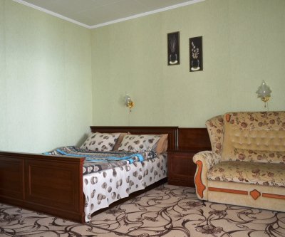 Уютное жилое помещение в краткосрочный найм с пейзажным видом: Алупка, Ялтинская улица, фото 1