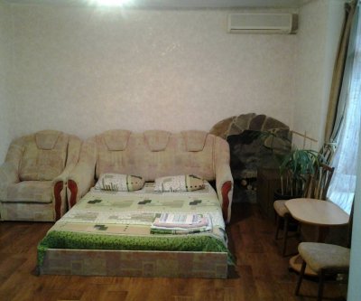 Сдается 1-комнатная квартира возле Массандровского пляжа.: Ялта, Средне-Слободская улица, фото 4