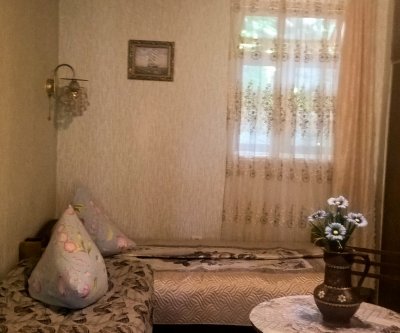 Небольшой уютный домик в частном секторе: Алупка, Севастопольское шоссе, фото 1