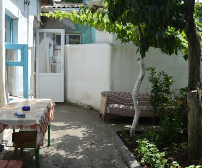 Уютный домик в 200 метрах от моря: Феодосия, переулок Свердлова, фото 2