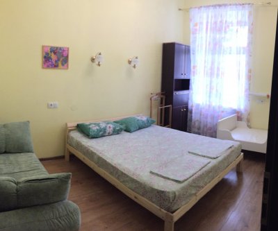 Комфортабельный и просторный 4-х комнатный дом: Евпатория, улица Краевского, фото 1