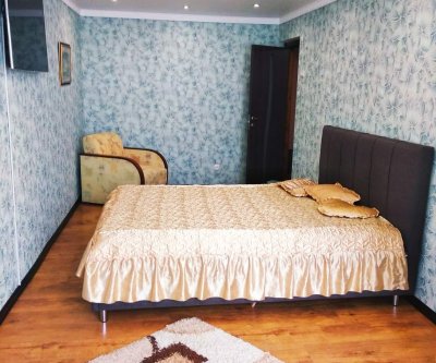 Уютная квартира на Крымской: Феодосия, Крымская улица, фото 2